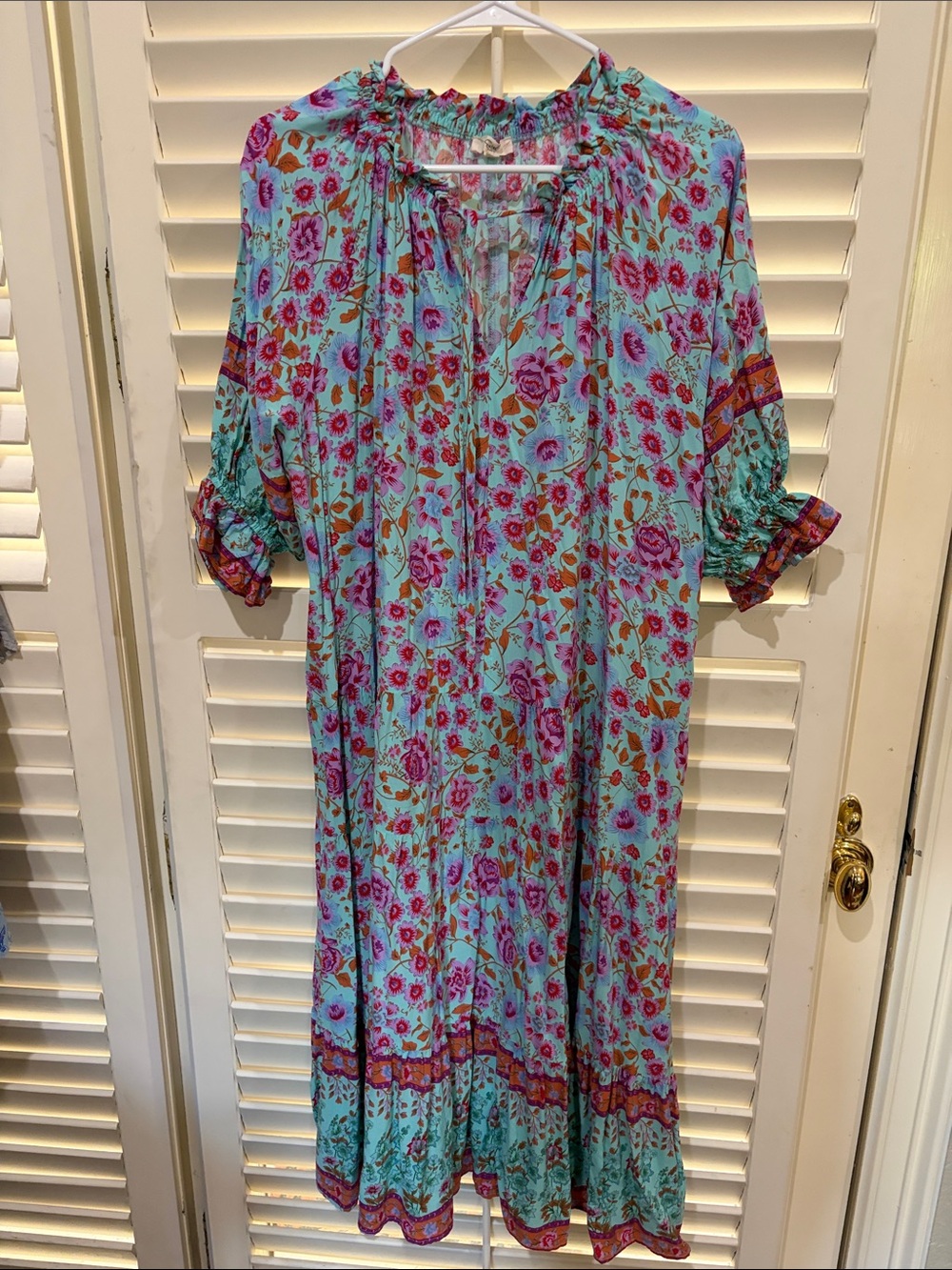 Easel Turquoise Floral Maxi Dress with Pink & Orange Accents. Size Small